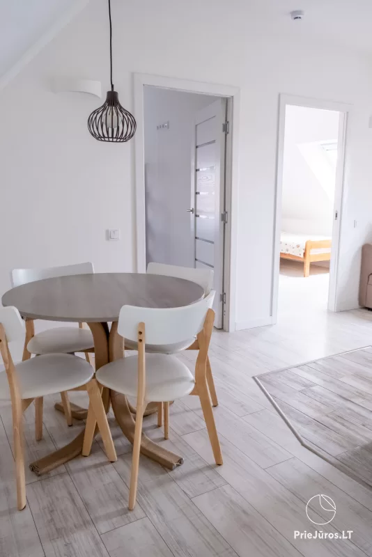 Apartments „Neringarent“ – Erholung in einem ethnografischen Haus mit Klima