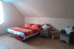 Nidden, Zweizimmerwohnung. Es gibt Gartenmöbel vor der Lagune. - 6