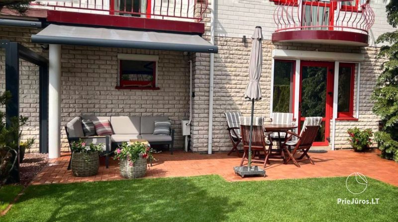 Gemütliches Ferienhaus Family Inn mit Terrasse