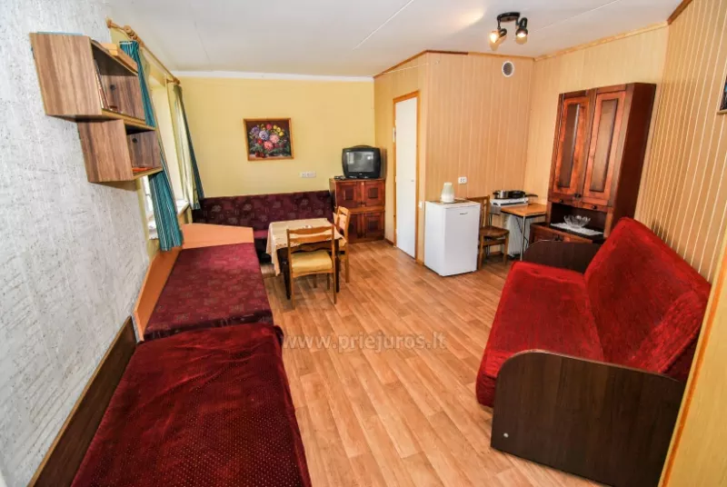 Zwei Vierbettzimmer mit separaten Einrichtungen zur Miete in Sventoji