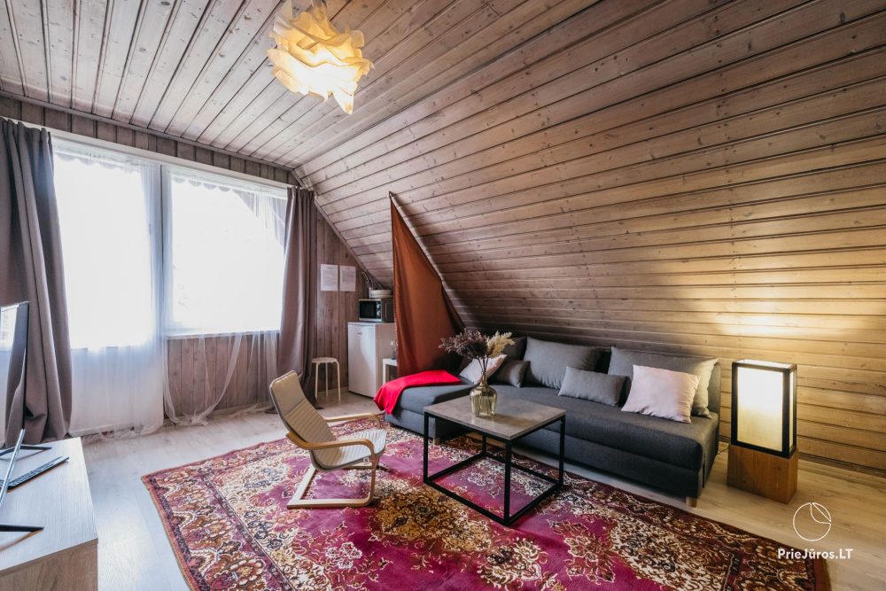 Hostel „El Nido“ am Lagunen-Ufer in Nida