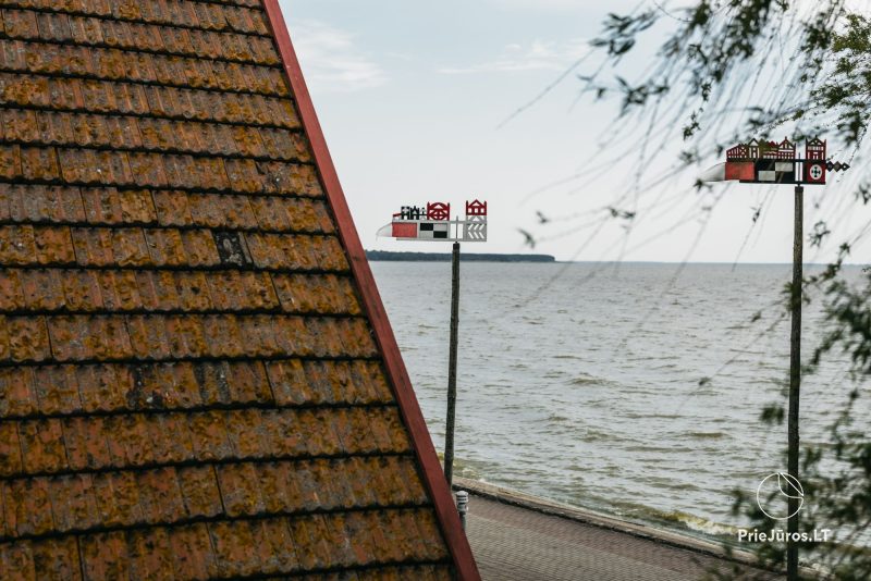 Hostel „El Nido“ am Lagunen-Ufer in Nida