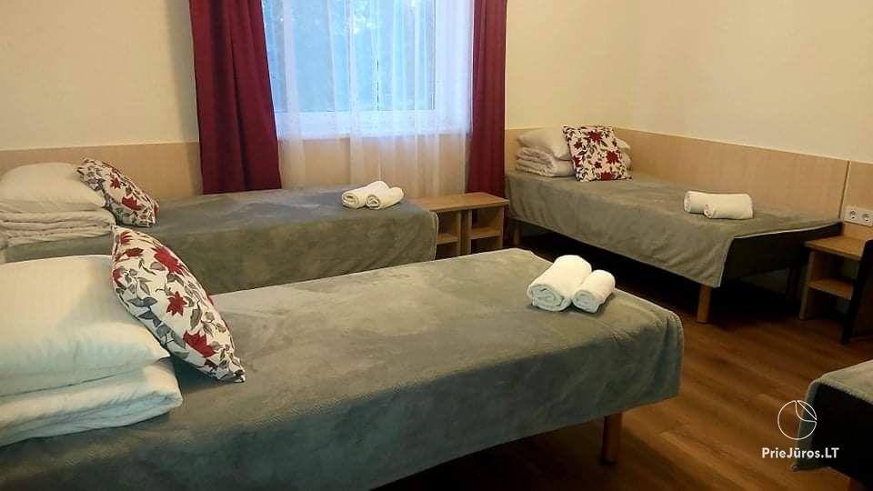 Villa Giruliai, Zimmer oder Betten zu vermieten (10 EUR) mit gemeinsamer Küche, WC und Dusche - 1