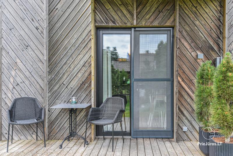Neue Wohnung in der Nähe der Kurischen Lagune im 1. Stock mit großer Terrasse