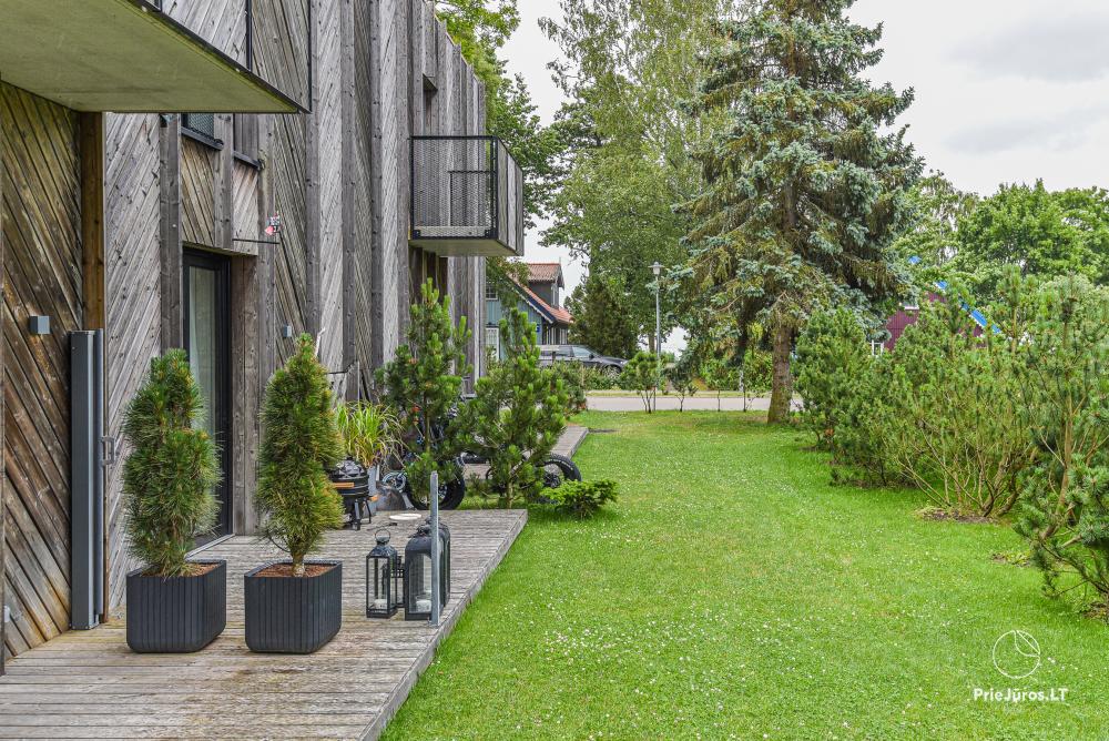 Neue Wohnung in der Nähe der Kurischen Lagune im 1. Stock mit großer Terrasse
