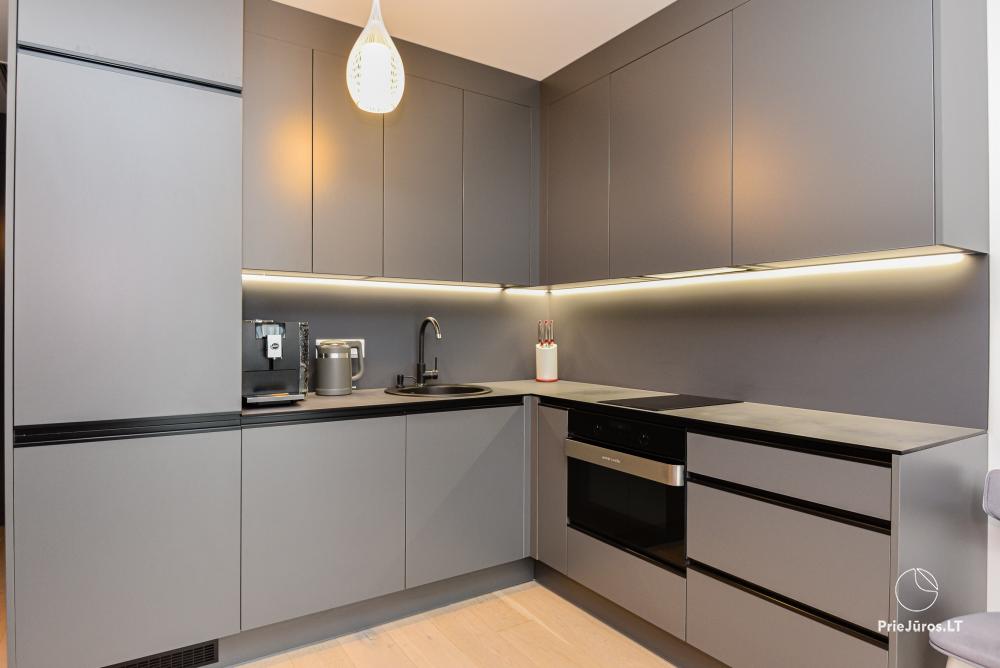 Neue Wohnung in der Nähe der Kurischen Lagune im 1. Stock mit großer Terrasse