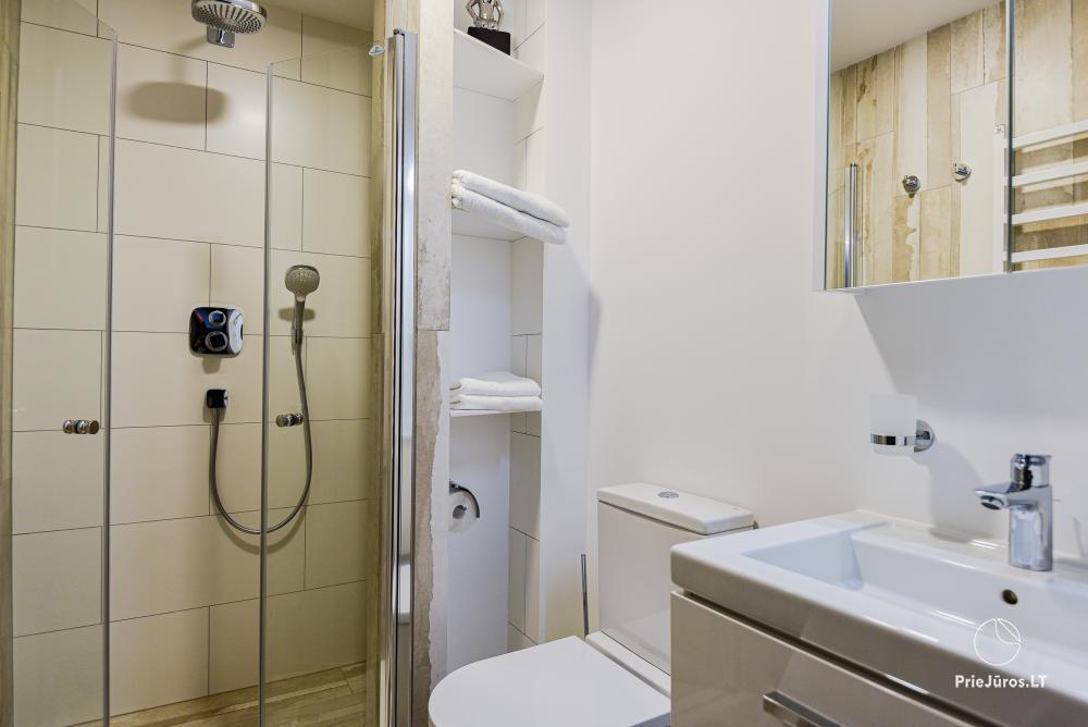Neue Wohnung in der Nähe der Kurischen Lagune im 1. Stock mit großer Terrasse