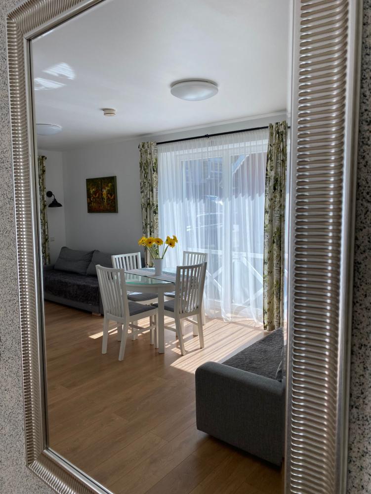 Zwei Zimmer neue Wohnung im Zentrum von Nida