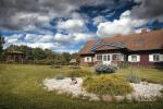 Ferienwohnungen, Zimmer, Ferienhütten, Camping, Haus mit Halle Sodyba prie jūros