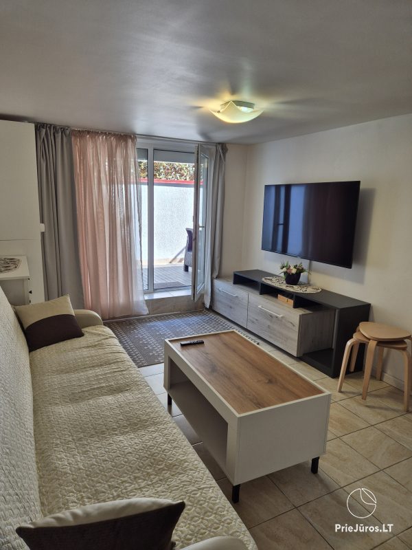 Wohnung mit Balkon und Terrasse im Zentrum von Sventoji zu vermieten