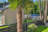 "Flamingo atostogos" - gemütliches Ferienhaus mit beheiztem Pool in Kunigiskiai