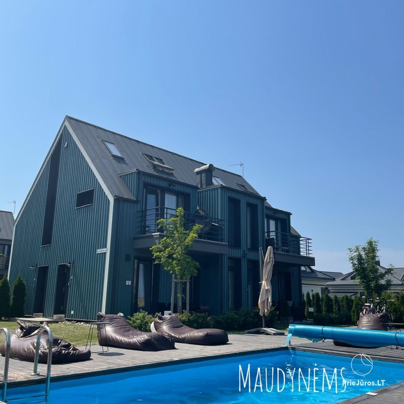 Studio-Apartment mit Außenpool und Terrasse in Kunigiskiai