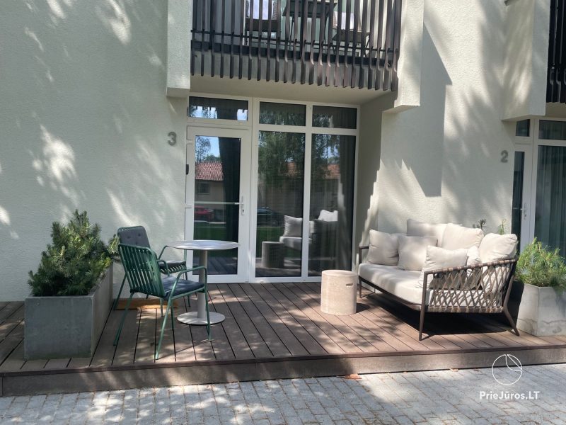 Entspannung in Juodkrante - neu ausgestattete 25 m2 große Apartments mit Terrasse.