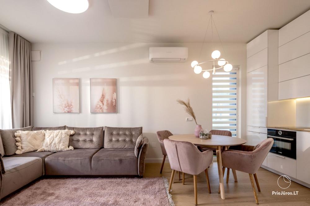 Ferienhaus „Light Home“ - Mano jūra 1, Kunigiškiai – mit Terrasse, Hof neben beheiztem Pool, Whirlpool