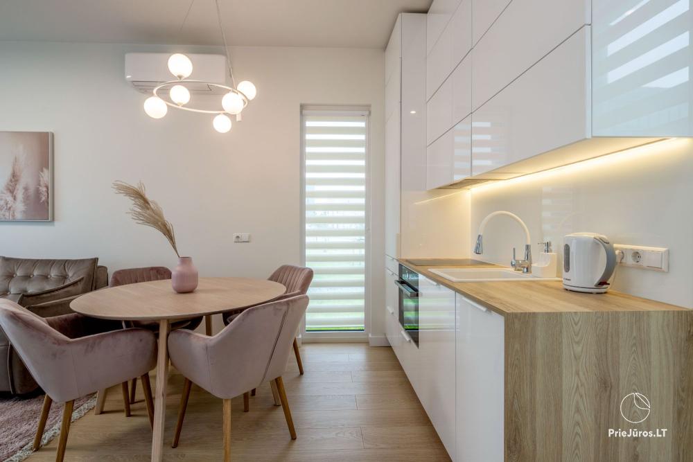 Ferienhaus „Light Home“ - Mano jūra 1, Kunigiškiai – mit Terrasse, Hof neben beheiztem Pool, Whirlpool
