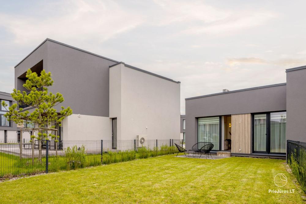 Ferienhaus „Light Home“ - Mano jūra 1, Kunigiškiai – mit Terrasse, Hof neben beheiztem Pool, Whirlpool