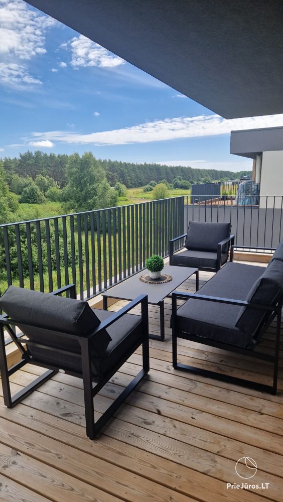 De-Žavu Home - Mano jura 2, Kunigiskiai - 1