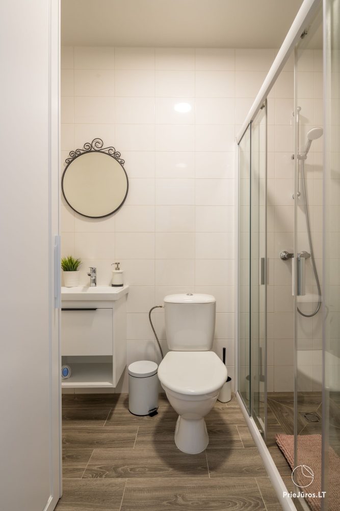 Sea House - Mano jūra 2, Kunigiškiai – Apartments im Erdgeschoss, Pool im Komplex