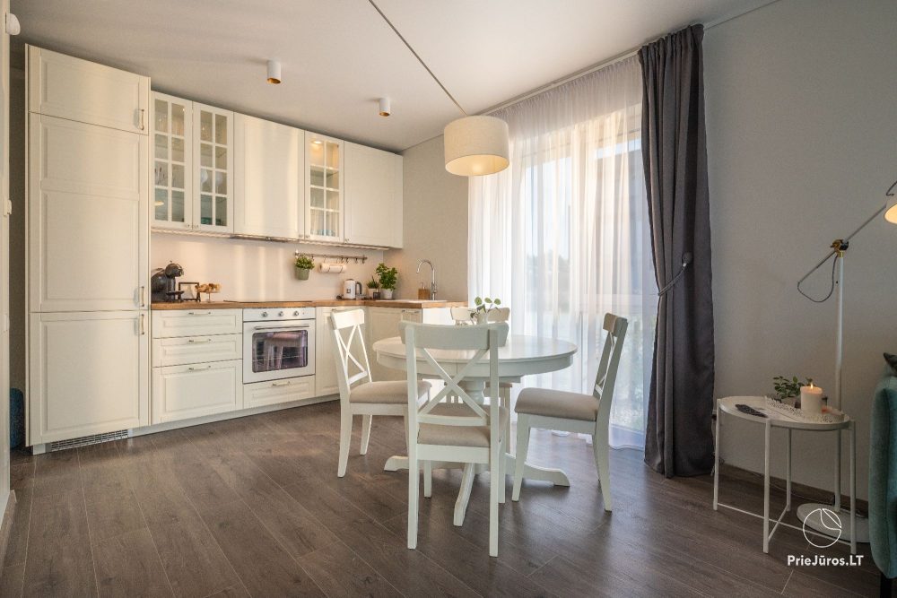 Sea House - Mano jūra 2, Kunigiškiai – Apartments im Erdgeschoss, Pool im Komplex