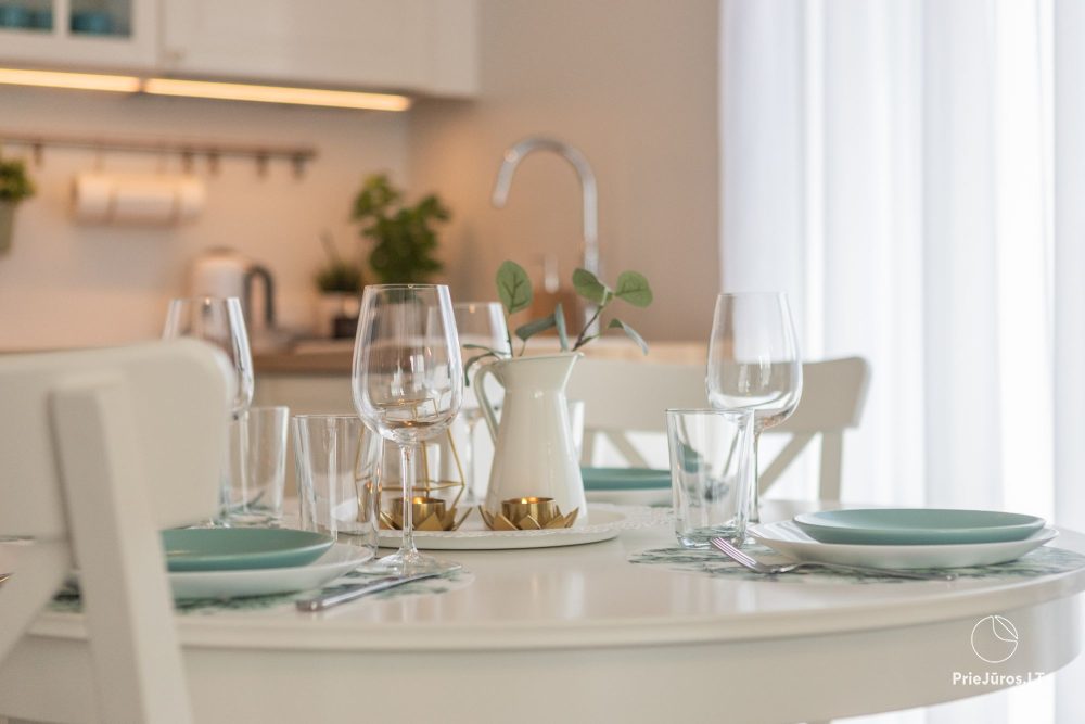 Sea House - Mano jūra 2, Kunigiškiai – Apartments im Erdgeschoss, Pool im Komplex