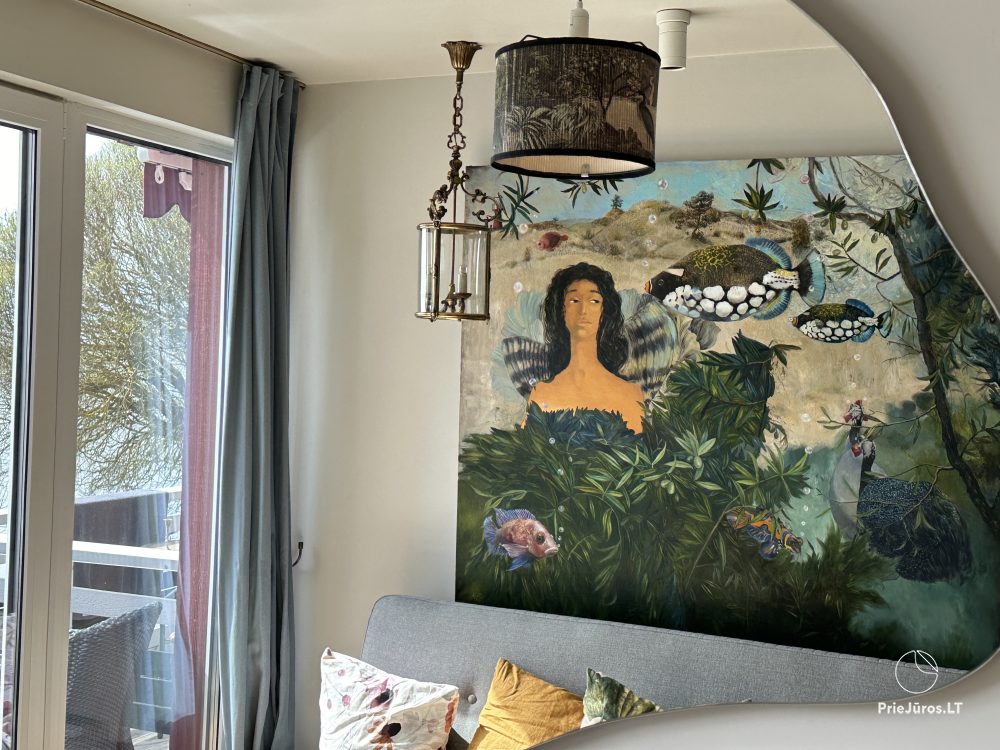 Ein stilvolles Apartment für vier Personen in Pervalka am Ufer der Lagune. Wohnung mit Terrasse für zwei Personen in Juodkrante