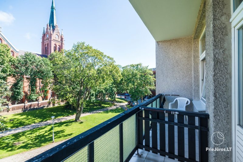 Rast im Zentrum von Palanga, neben der Kirche