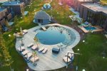 Basom home – Mein Meer 3, Kunigiškiai – Apartments mit Terrasse neben einem Öko-Pool, wunderschöne grüne Umgebung
