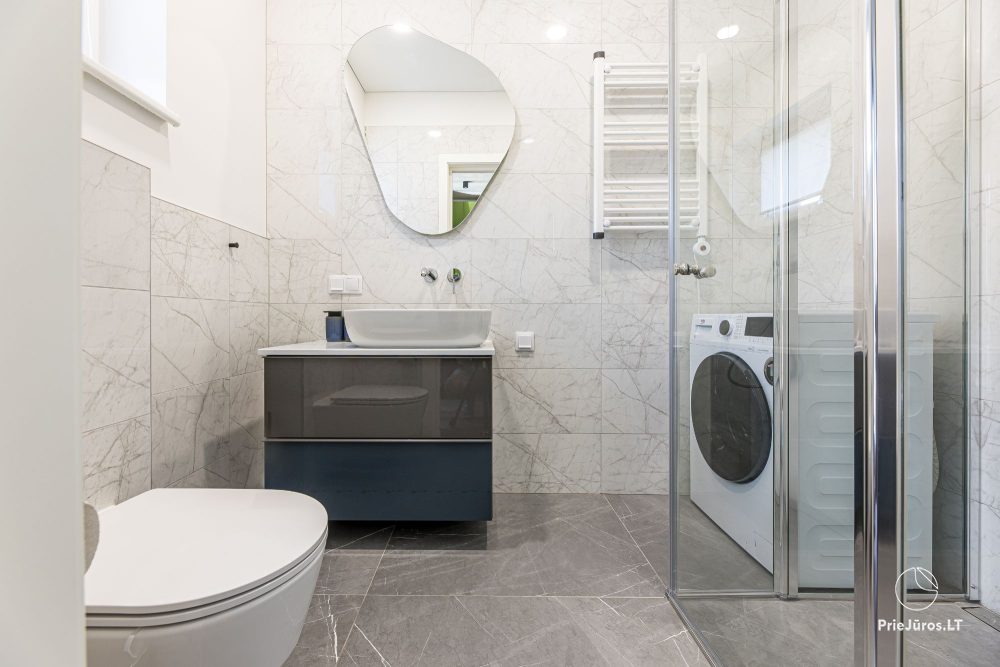 Jūržolė Home twins 1-2 – Kunigiškiai – zwei Sechs-Personen-Ferienhäuser mit Pool im Hof, Meer 600m