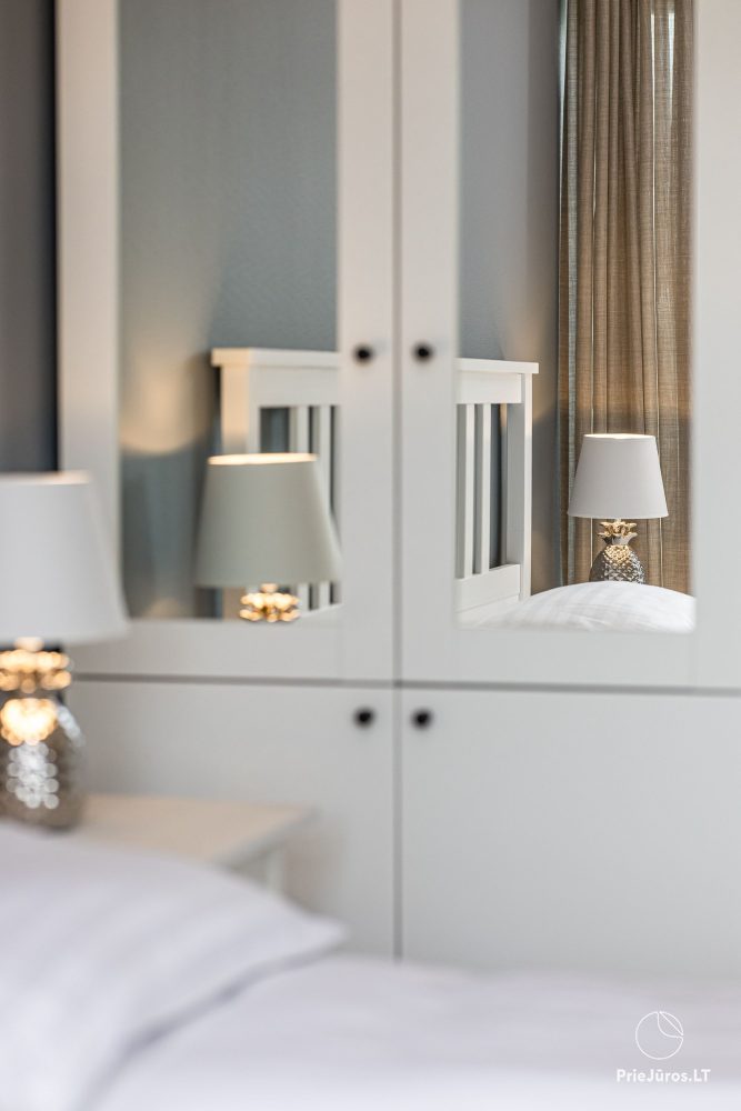 Hausvermietung ‚Flaghouse‘ in Svencelė – ein einzigartiger Ort für Erholung für sechs Personen, 3 Schlafzimmer, 2 Terrassen, Grill