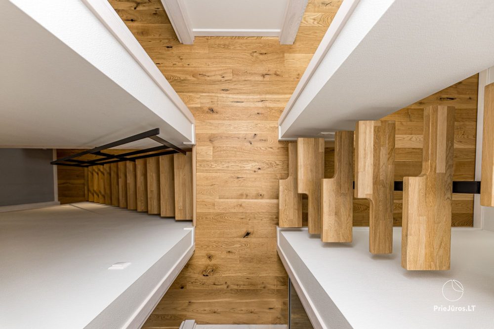 Hausvermietung ‚Flaghouse‘ in Svencelė – ein einzigartiger Ort für Erholung für sechs Personen, 3 Schlafzimmer, 2 Terrassen, Grill
