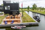 Hausvermietung ‚Flaghouse‘ in Svencelė – ein einzigartiger Ort für Erholung für sechs Personen, 3 Schlafzimmer, 2 Terrassen, Grill