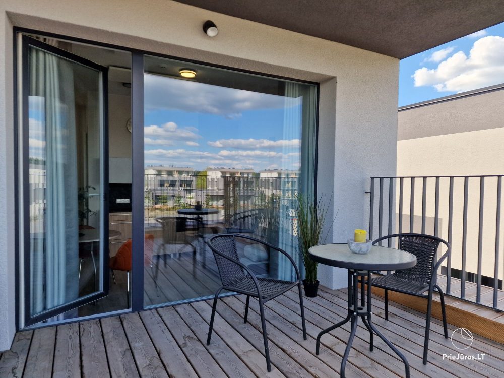 Apartments mit Terrasse „Silver Apartment“, Mano Jūra 2, Kunigiškiai