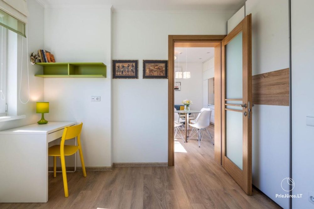 Sea Garden – Ferienhaus mit Pool in Kunigiškiai
