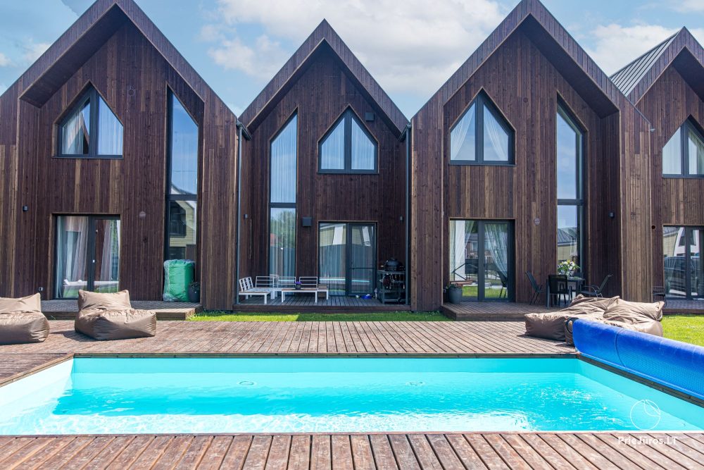 Sea Life home – Kunigiškiai – stilvolles Zweizimmer-Cottage, Pool im Garten