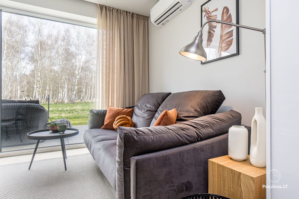 Fabula home - Monciškės - 2-Zimmer, geräumiges Cottage mit Terrasse für vier Personen im neuen J7 Beržas-Komplex mit Pools, Saunen und Grill