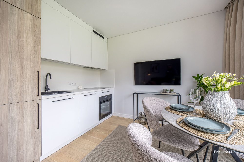Fabula home - Monciškės - 2-Zimmer, geräumiges Cottage mit Terrasse für vier Personen im neuen J7 Beržas-Komplex mit Pools, Saunen und Grill