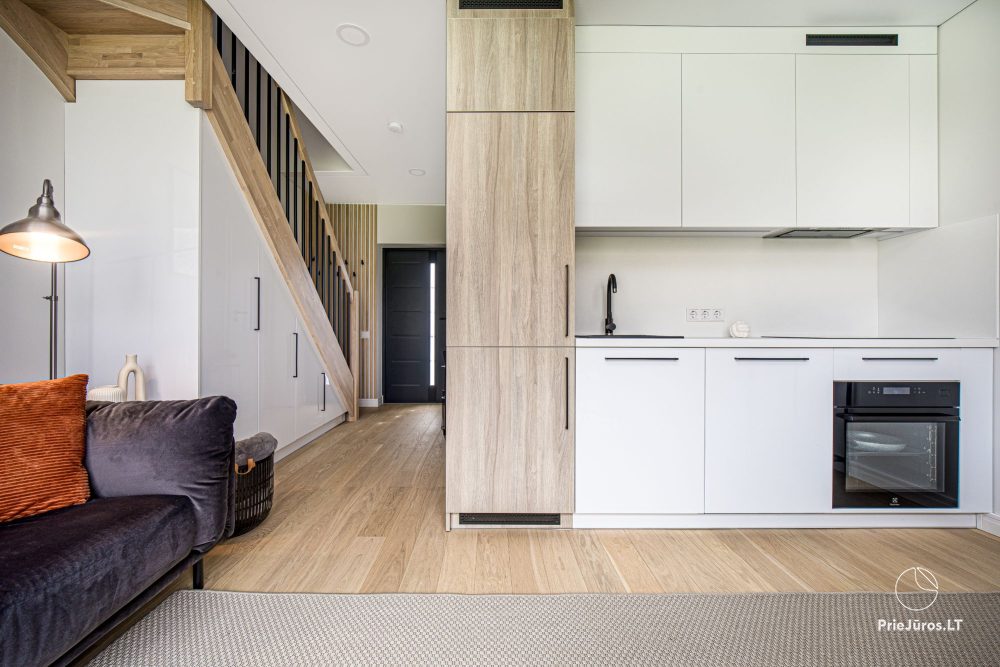 Fabula home - Monciškės - 2-Zimmer, geräumiges Cottage mit Terrasse für vier Personen im neuen J7 Beržas-Komplex mit Pools, Saunen und Grill