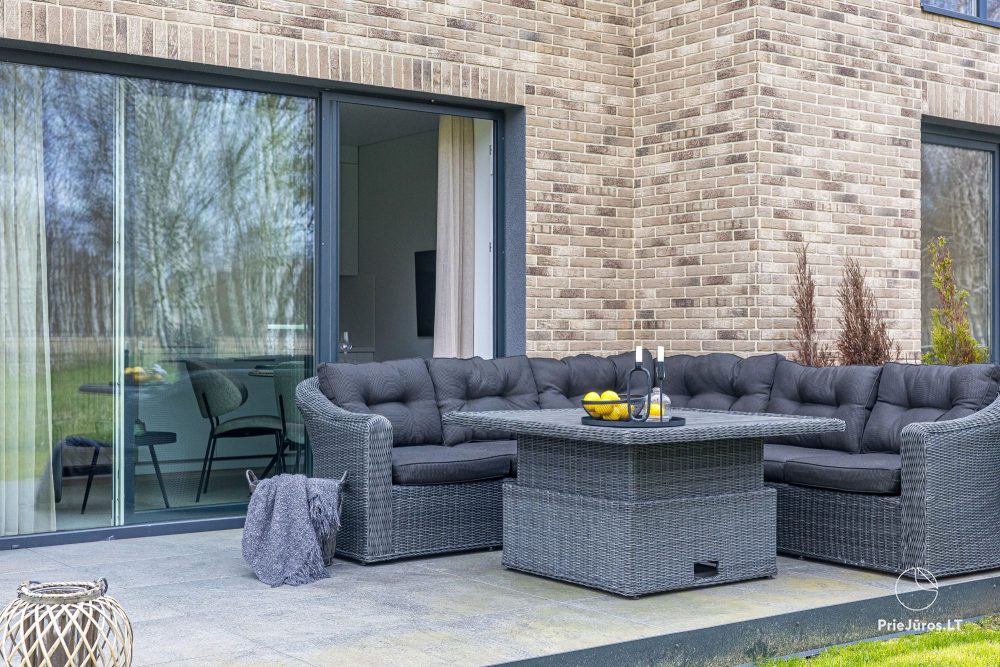 Fabula home - Monciškės - 2-Zimmer, geräumiges Cottage mit Terrasse für vier Personen im neuen J7 Beržas-Komplex mit Pools, Saunen und Grill