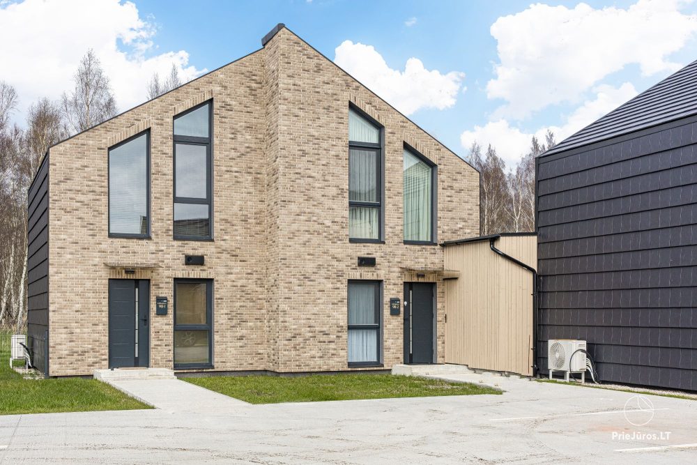Fabula home - Monciškės - 2-Zimmer, geräumiges Cottage mit Terrasse für vier Personen im neuen J7 Beržas-Komplex mit Pools, Saunen und Grill