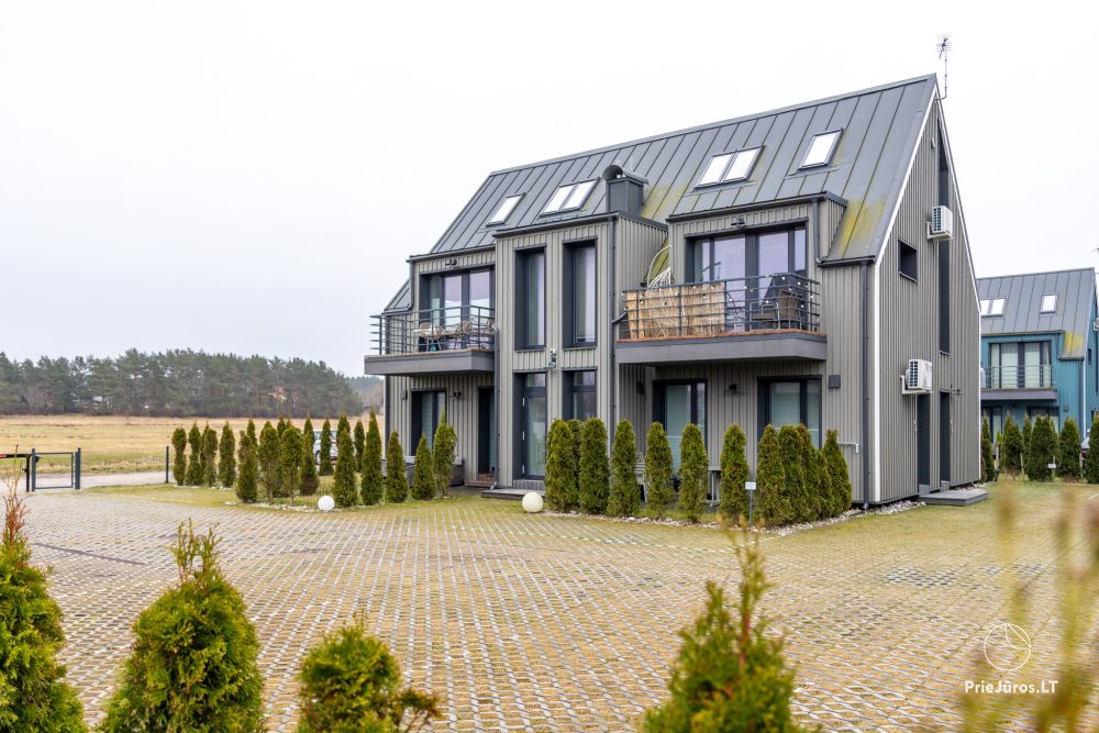 Apartment mit beheiztem Pool und großer Terrasse in Kunigiskiai. 800 Meter zum Meer