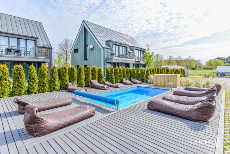 Apartment mit beheiztem Pool und großer Terrasse in Kunigiskiai. 800 Meter zum Meer