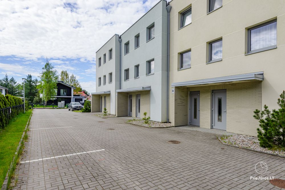 Apartment mit zwei Schlafzimmern in der Gegend von Vanagupe