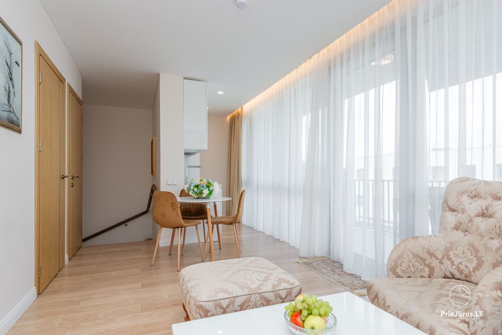 Apartment mit zwei Schlafzimmern in der Gegend von Vanagupe
