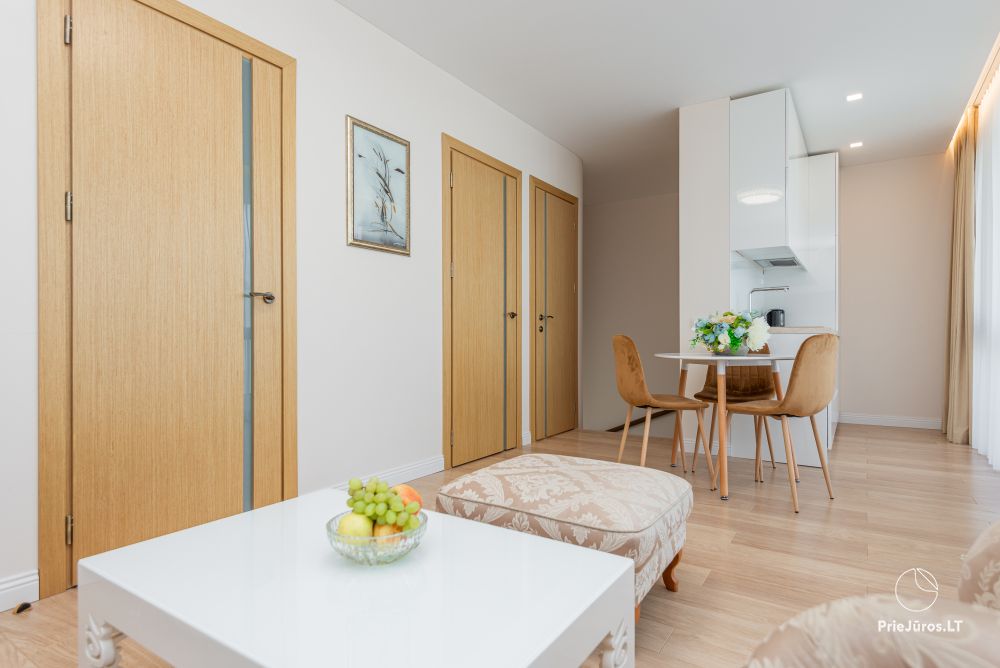 Apartment mit zwei Schlafzimmern in der Gegend von Vanagupe