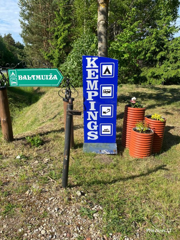 Kempings Baltmuiža