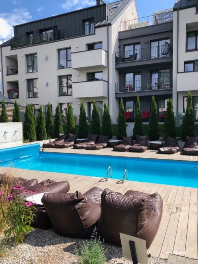 Wohnung mit Blick auf den Pool und die Terrasse in Palanga, im Komplex „Maluno vilos“ - 1