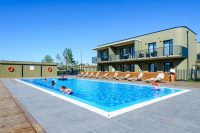 TIJ Resort – Apartments mit beheiztem Pool in Palanga (Kunigiškiai)