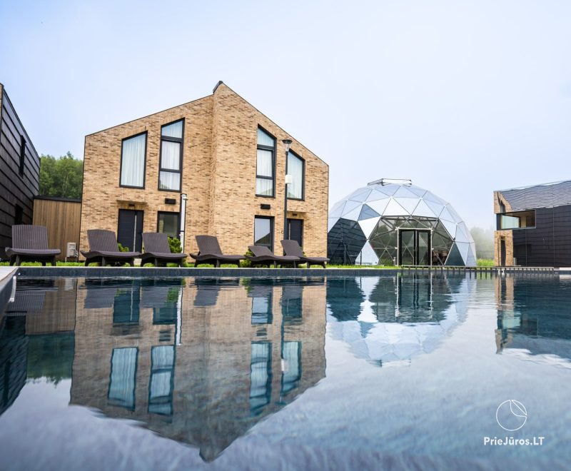 Ferienhaus für Familien in Meeresnähe mit Pools und SPA