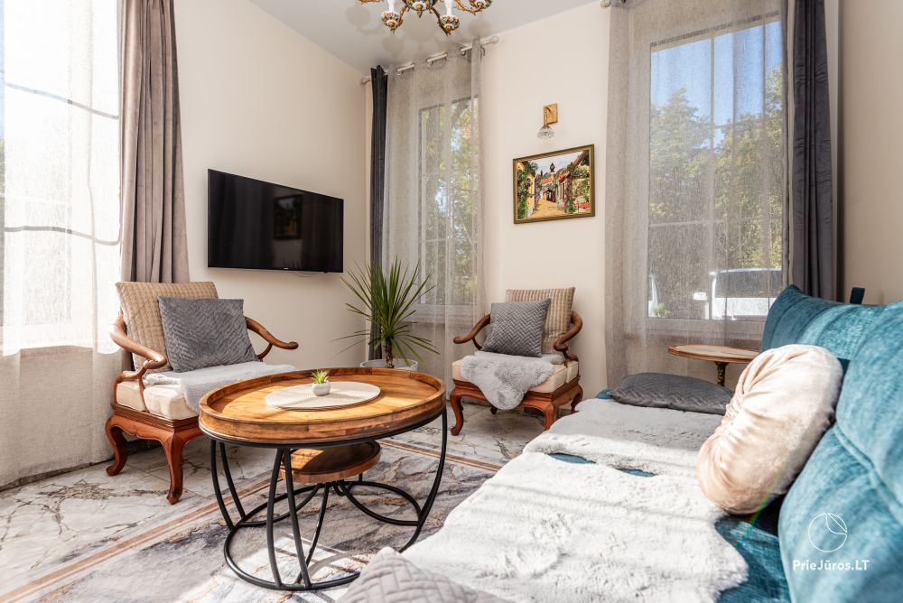 Oak Villa, separate 2-Zimmer-Wohnung mit eigener Terrasse/Pavillon.