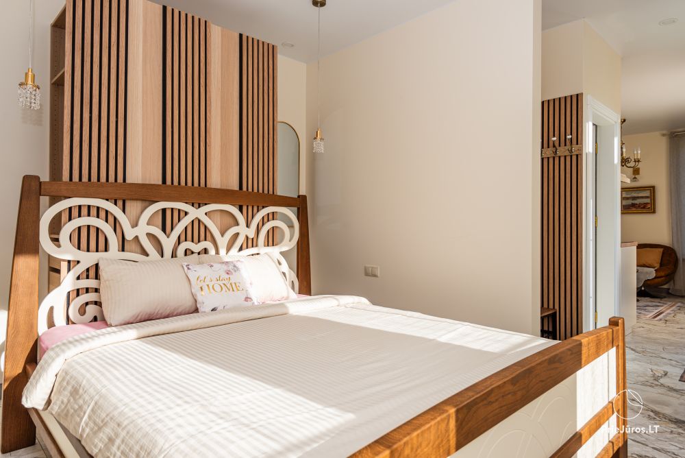 Oak Villa, separate 2-Zimmer-Wohnung mit eigener Terrasse/Pavillon.